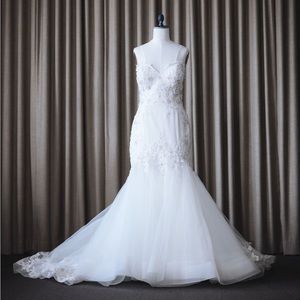 Wedding dress (Best offer)